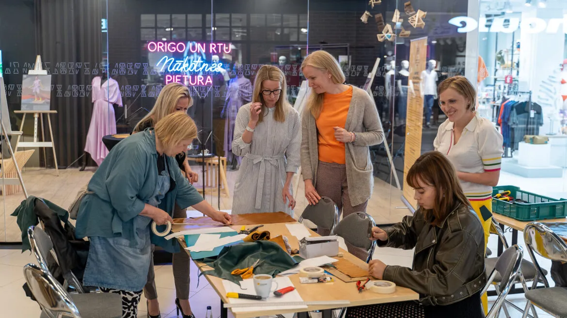 Masterclasses of design professionals garner interest in the innovation exhibition space Future Stop at Origo Shopping Centre