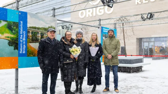 Laukumā pie t/c “Origo” atklāta vērienīga lielformāta izstāde “Arhitektūra. Inženierija. Formu spēks.”