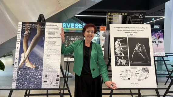 Trīs desmitgades dejas mākslā – t/c “Origo” atklāj Baltijas baleta festivāla afišu izstādi